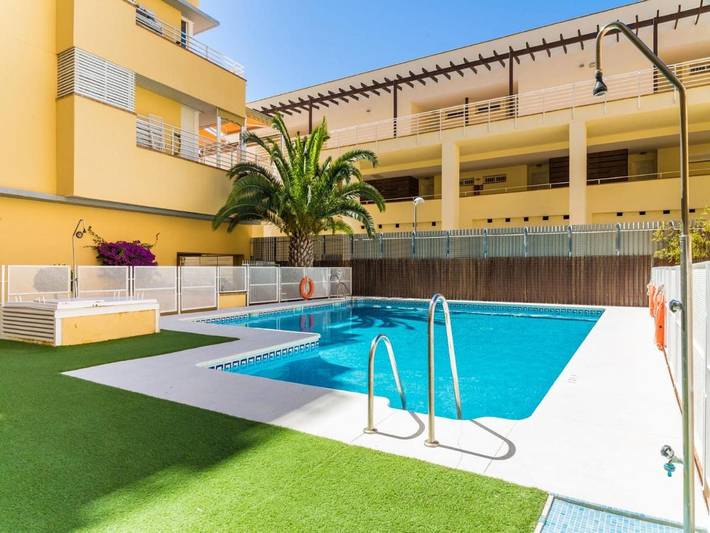 Apartamento de férias para 5 pessoas, com piscina e varanda em Isla Cristina