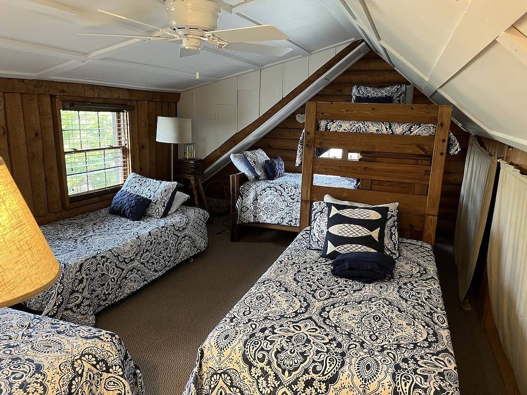 Serene Lakefront Retreat am Lake Keowee in der Nähe von Clemson, Sc in Lake Keowee