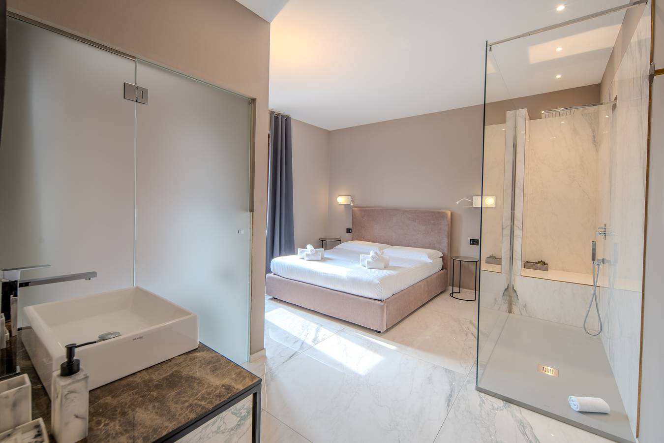 Appartamento intero, Interno 5 - [Parcheggio gratuito] in Alba, Langhe