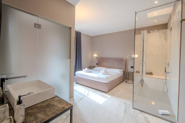 Appartamento intero, Interno 5 - [Parcheggio gratuito] in Alba, Langhe