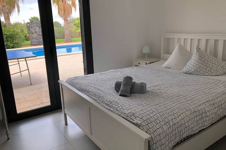 Villa für 8 Personen, mit Balkon und Whirlpool sowie Garten in Palma - 3