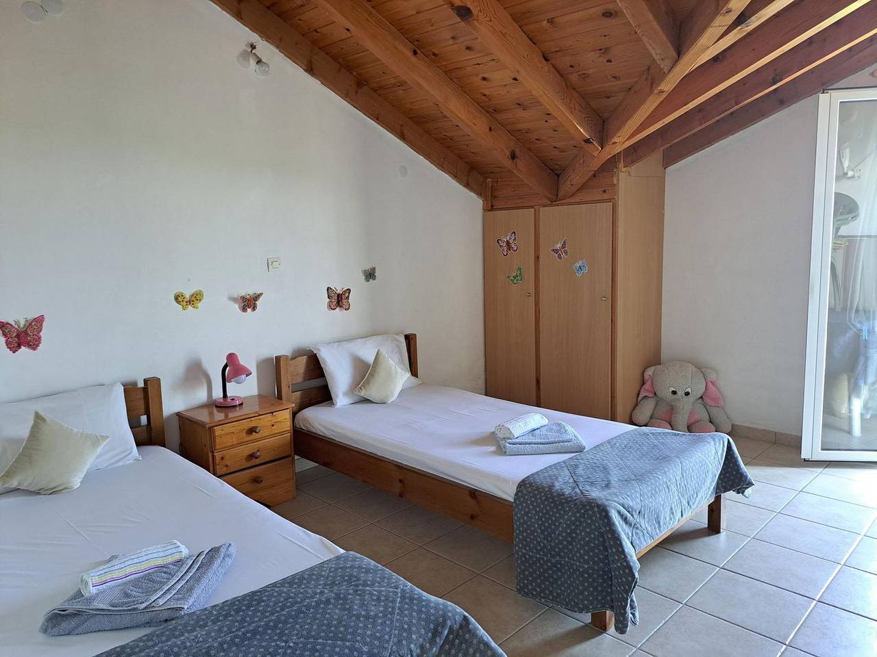 Geheel appartement, Vakantieappartement voor 4 personen met uitzicht in Messenia