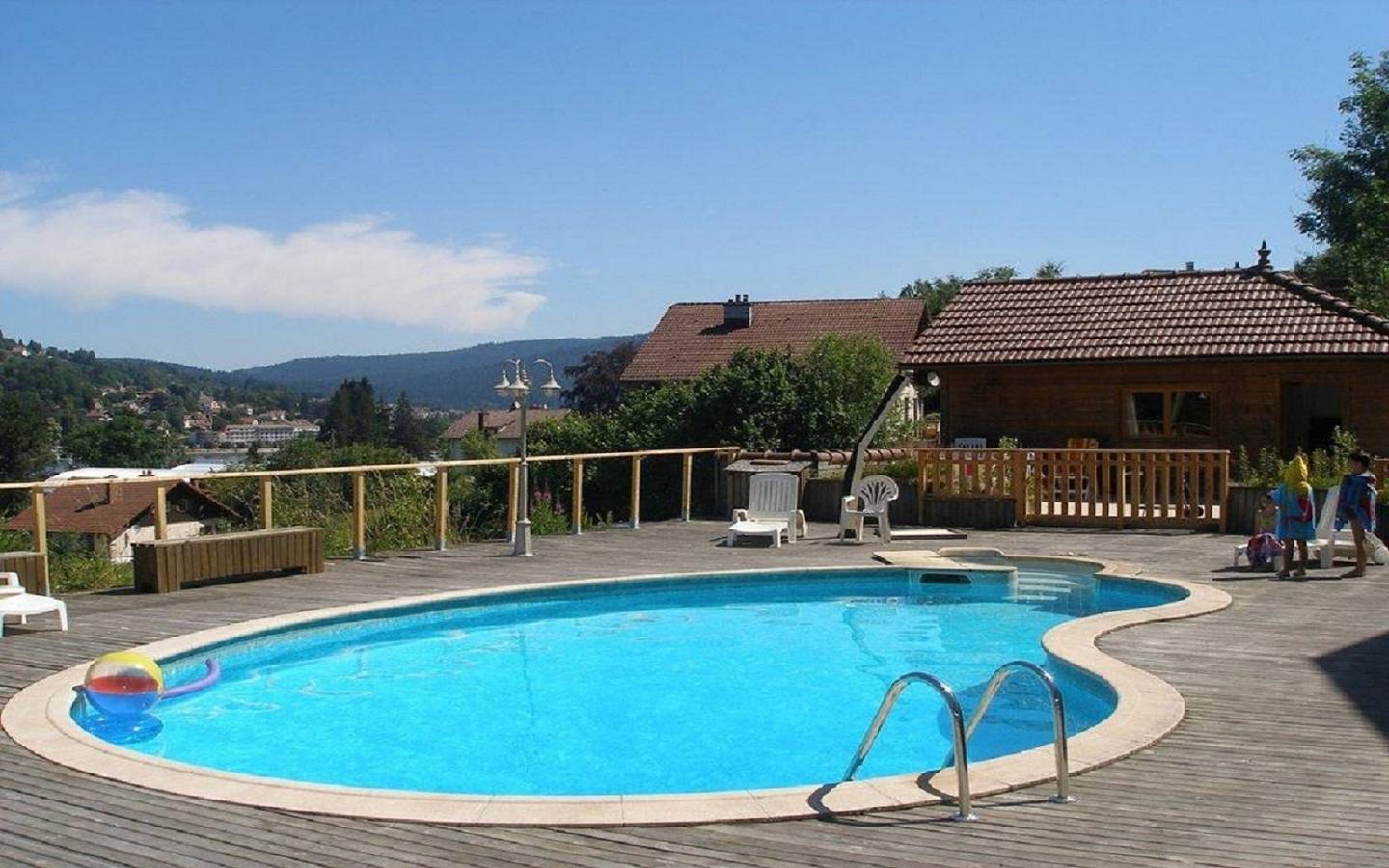 *** Chalet - Au Bord Du Lac - Piscine *** - 350 € / Semaine in Lac de Gérardmer, Gérardmer