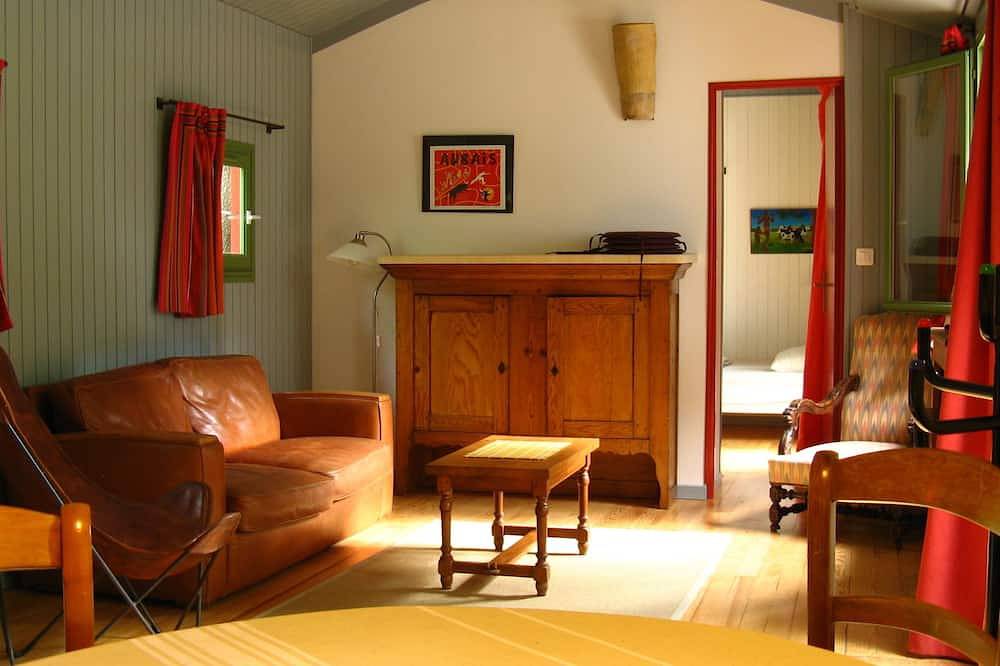 Casa toda en madera y en color, con piscina privada y jardín clasificado *** in Aubais, Region de Nimes