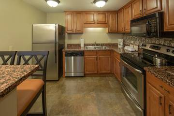 Vacation Rental for 10 Guests in West Windsor, Vermont, Picture 1