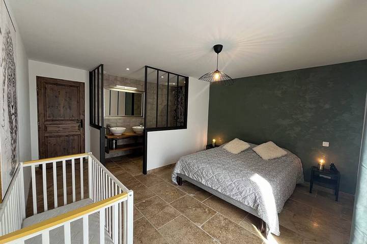 Gîte pour 12 personnes à Donzère - 2