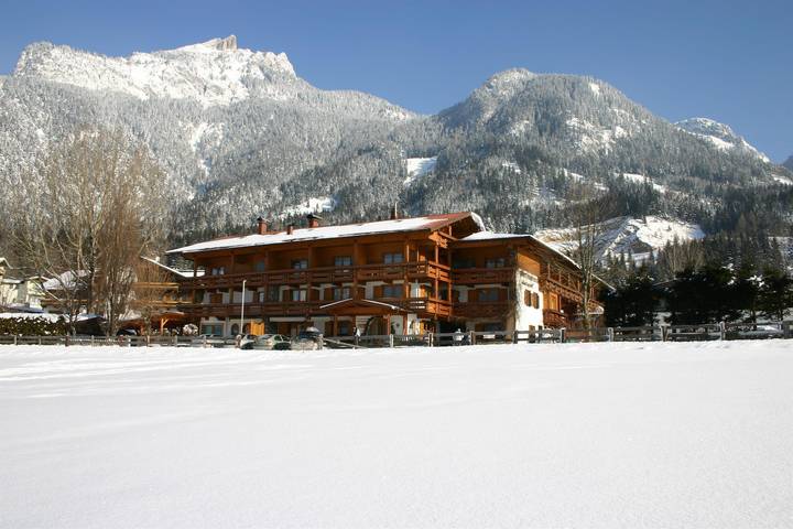 Ferienwohnung für 2 Personen, mit Balkon und Sauna sowie Garten und Seeblick, kinderfreundlich in Eben am Achensee - 2