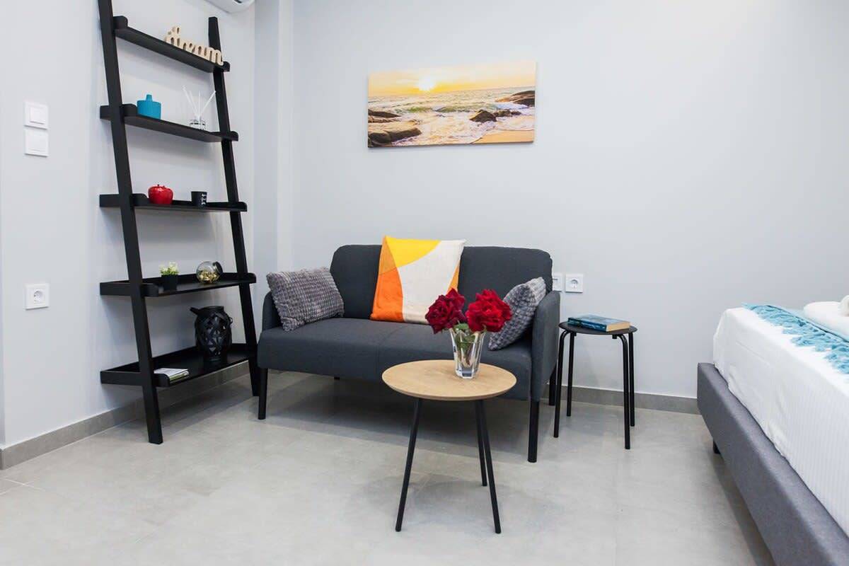 Estudio entero, Cosy New Studio Near Hilton Area in Sección central de Atenas, Atenas