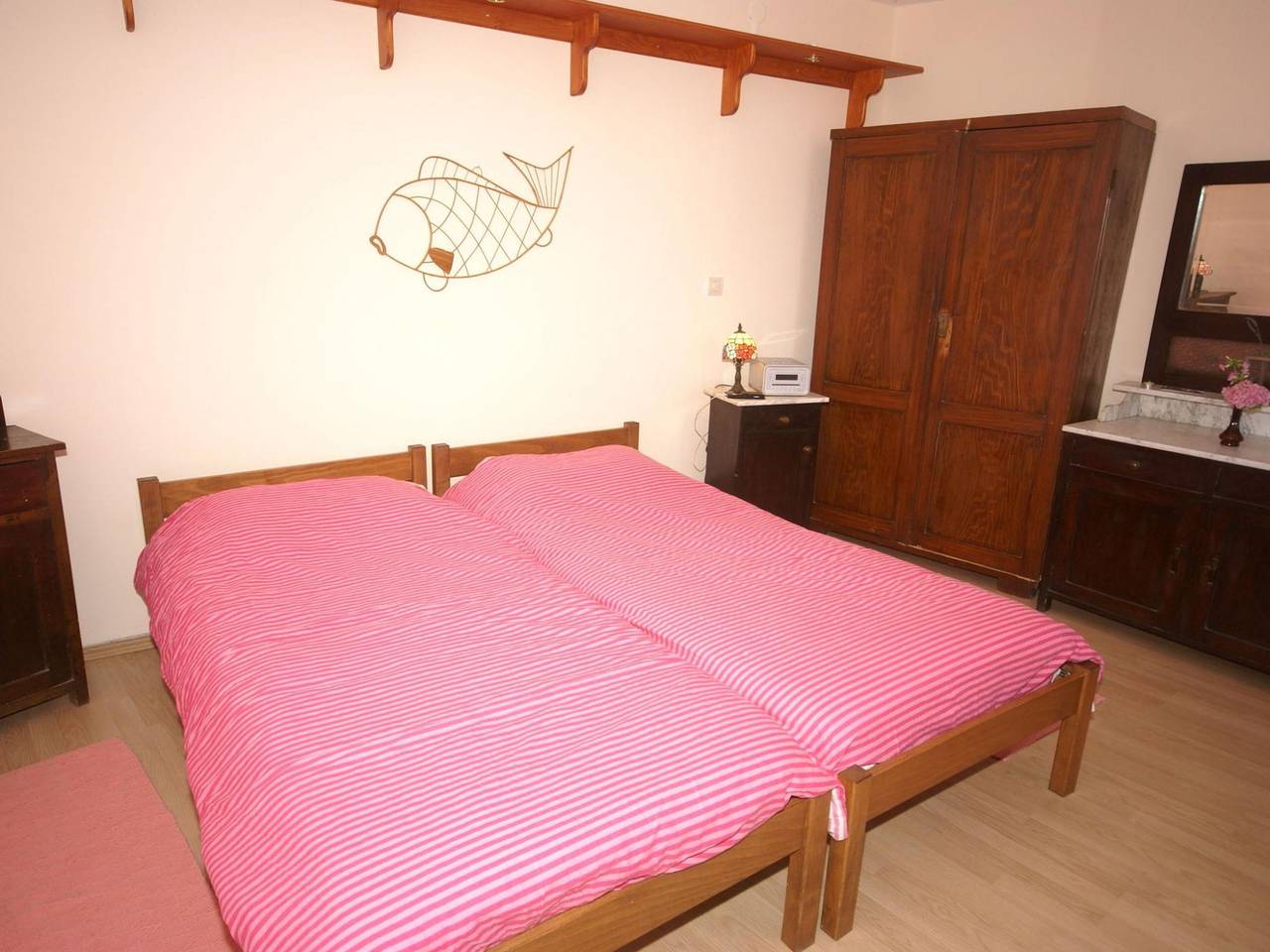 Ganze Wohnung, Rustic Apartment in Vis with Terrace in Vis Stadt, Vis