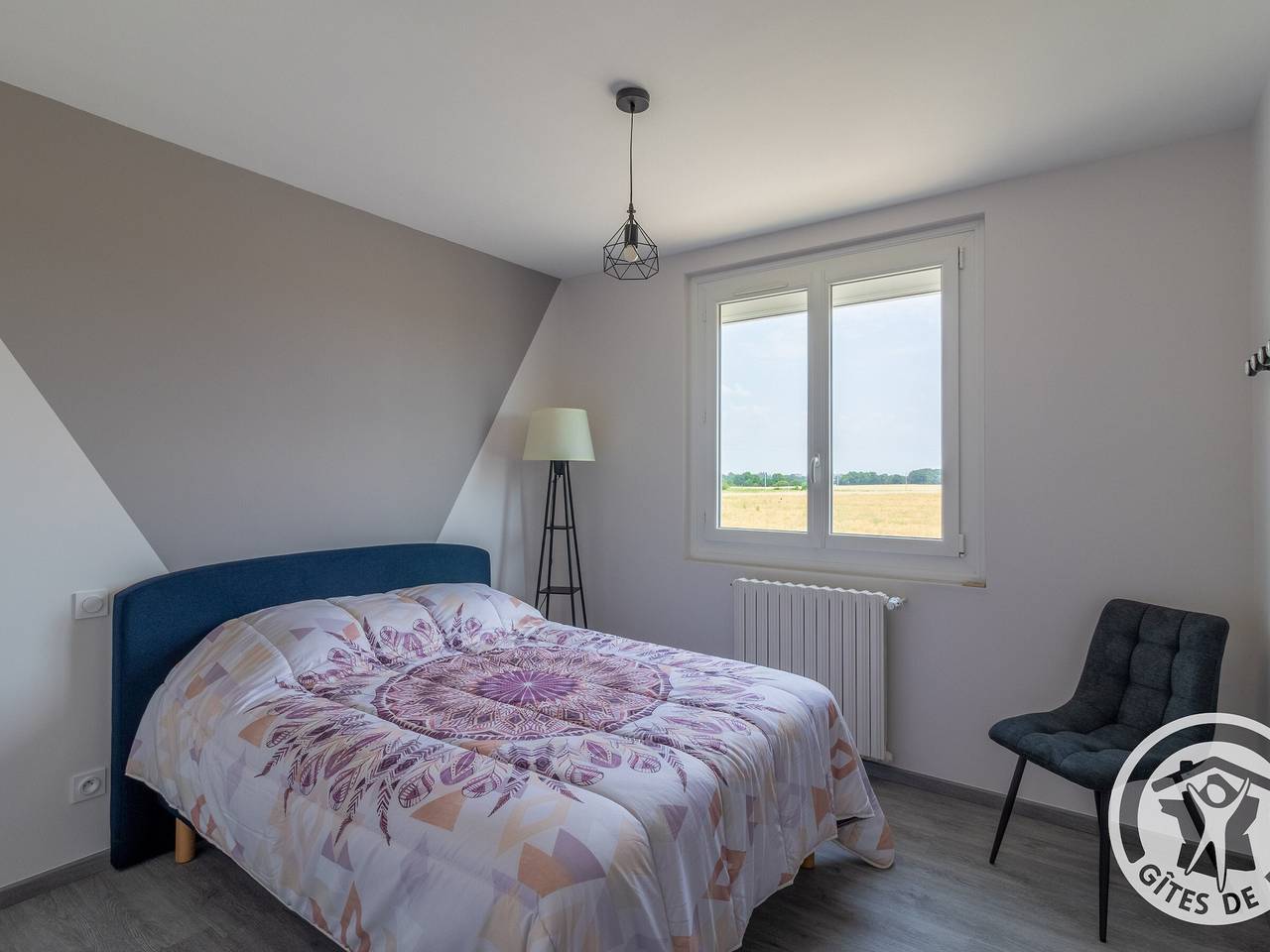 Gîte rénové 2023 avec terrasse, proche Zoo de La Flèche, idéal motards, 6 pers, wifi, parking sécurisé in Méon, Vallée de la Loire