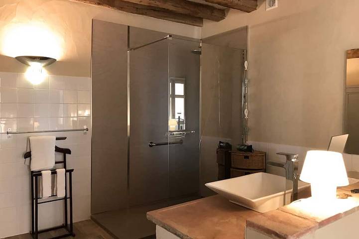 Gîte pour 2 personnes, avec terrasse à Cravant-les-Côteaux - 3