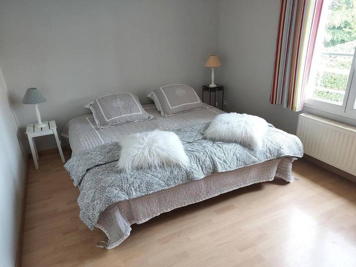 Chambre d’hôte pour 2 personnes, avec Terrasse ainsi que Jardin et Vue à Vourles