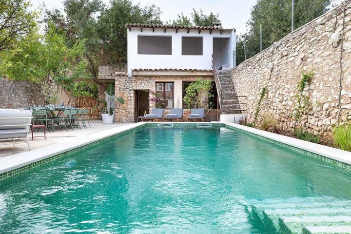 Chalet para 12 personas, con piscina además de jardín y vistas - 1