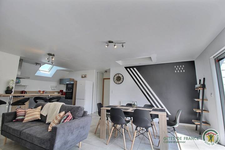 Gîte pour 5 personnes, avec jardin à Plouézec - 4