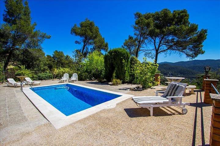 Chalet para 8 personas, con piscina y jardín en Valles Occidental - 4