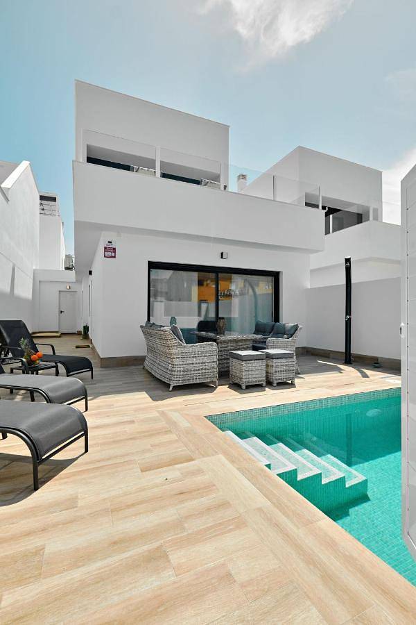 Casa rural para 8 personas, con piscina además de balcón y piscina para niños en San Pedro del Pinatar