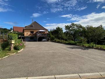 Gîte pour 4 personnes, avec jardin et vue à Riquewihr