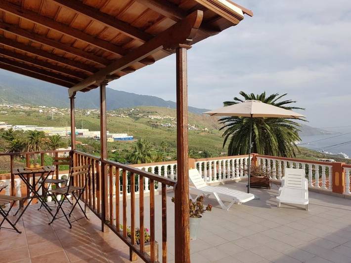 Casa rural para 3 personas, con jardín y vistas - 1