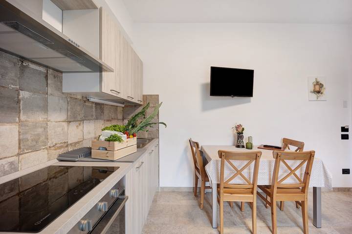Appartamento intero, Appartamento vacanze "Antichi Ricordi - Da Angela" con balcone, piscina in comune e Wi-Fi in Andora, Riviera di Ponente