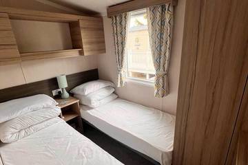 Cottage for 6 People in Poole, Poole Harbour, Photo 2