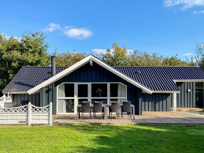Ferienhaus für 8 Personen, mit Garten und Sauna sowie Terrasse, kinderfreundlich in Skovmose