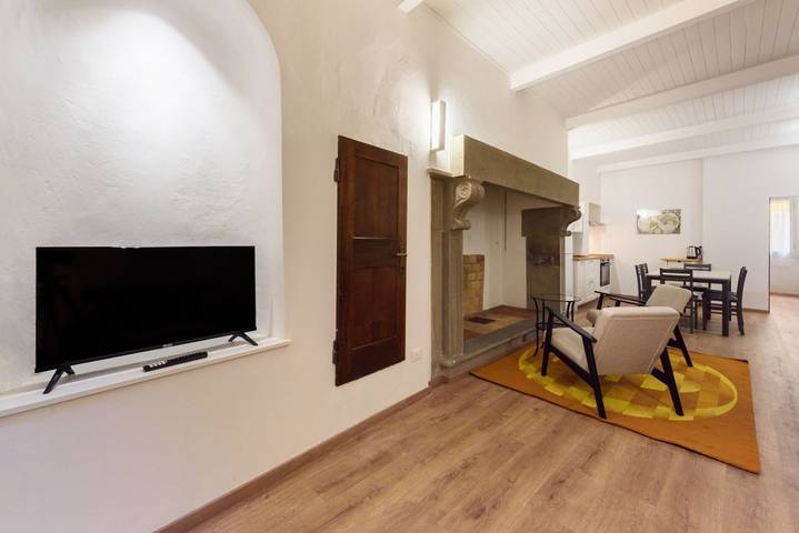 Ganze Wohnung, Ferienwohnung für 6 Personen mit Balkon/Terrasse in Florence city center, Florenz