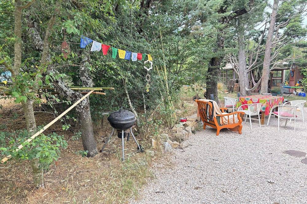 A L'Entree De La Forêt De La Ste Baume Maison Entiere,2500 m2 de terrain in Plan-d'Aups-Sainte-Baume, Côte méditerranéenne (France)