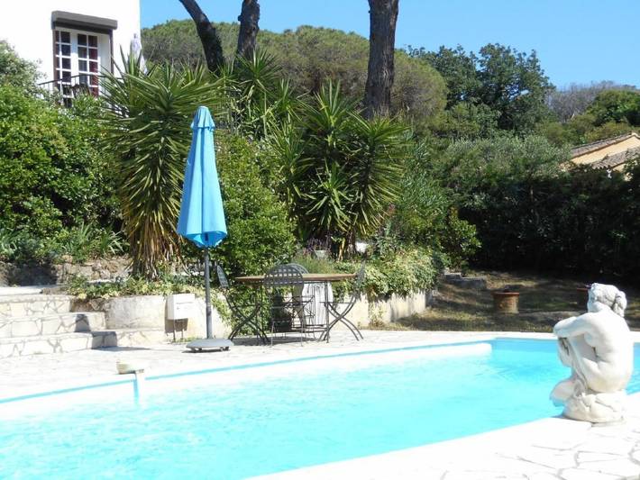 Location de vacances pour 6 personnes, avec terrasse ainsi que piscine et jardin, animaux acceptés dans Plage de la Garonnette - 4