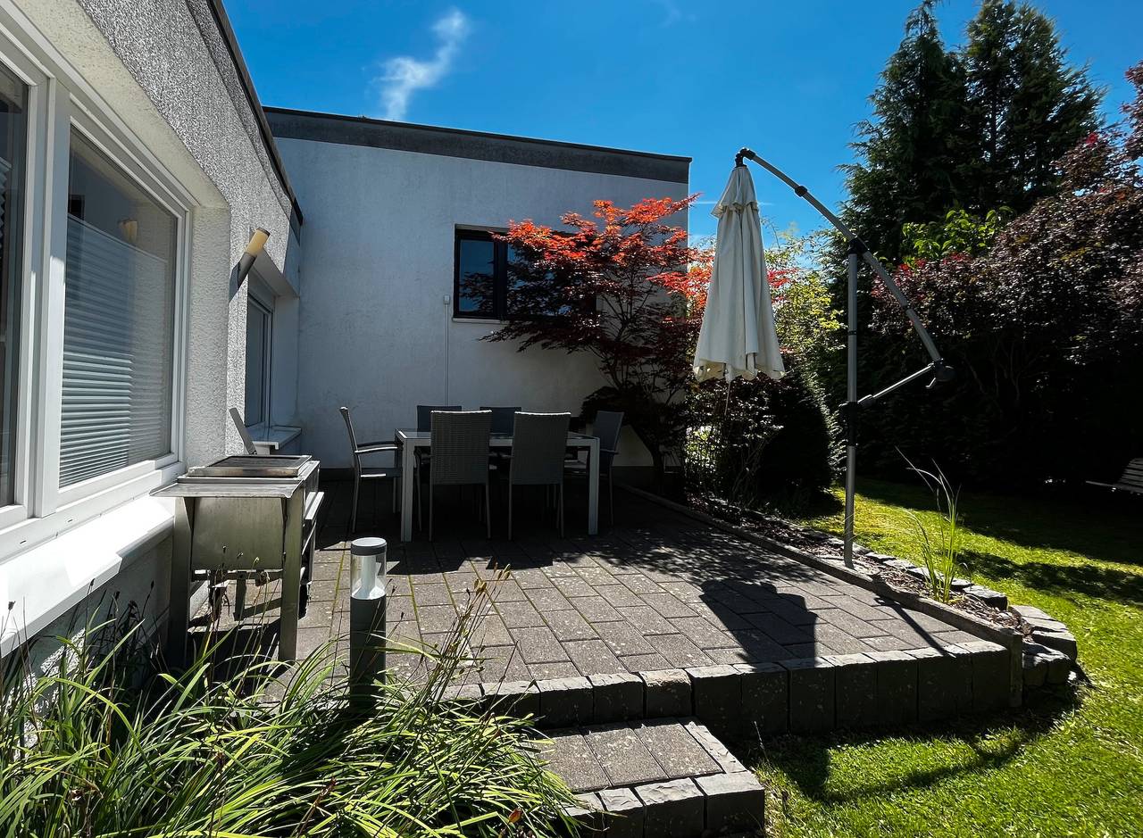 Geheel appartement, Appartement 'Windmühlenweg Mit Garten' met privé terras, privé tuin en Wifi in Spenge, Osnabrück en omgeving