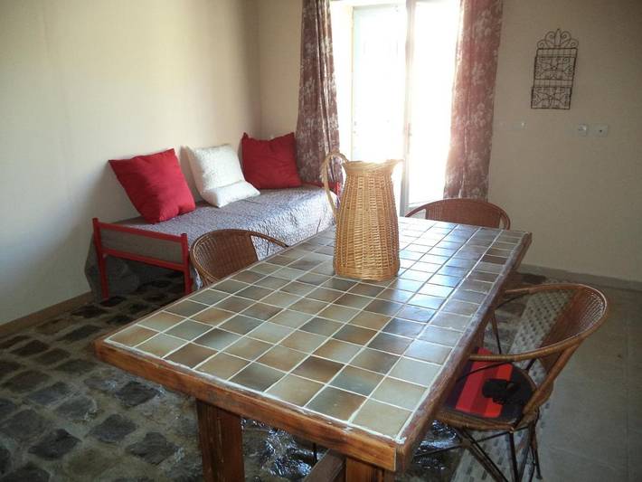 Location de vacances pour 4 personnes, avec piscine ainsi que terrasse et jacuzzi à Saint-Maurice-d'Ibie - 3