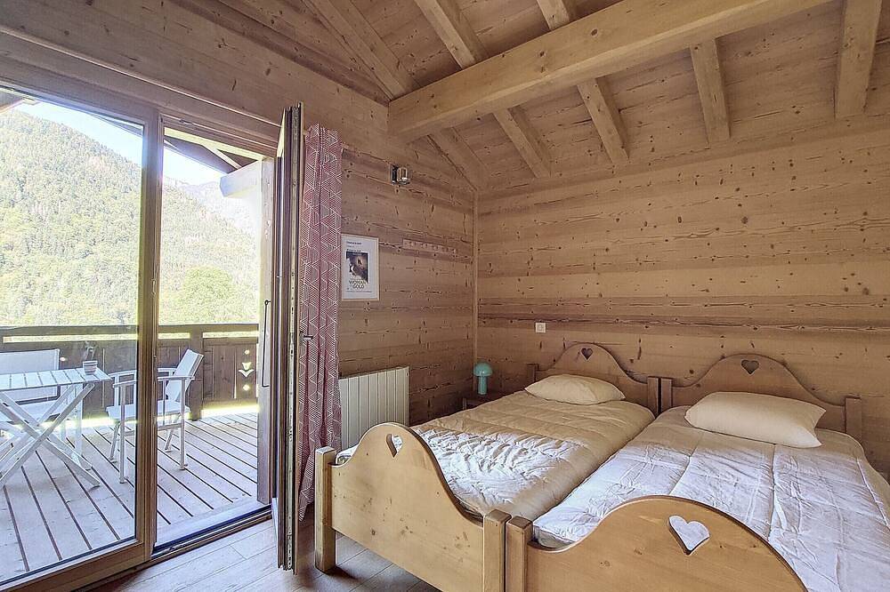 Chalet Mon Frere - 4 Bedrooms - 10 People - Garden -Le Biot in Le Biot, Thonon-les-Bains und Umgebung