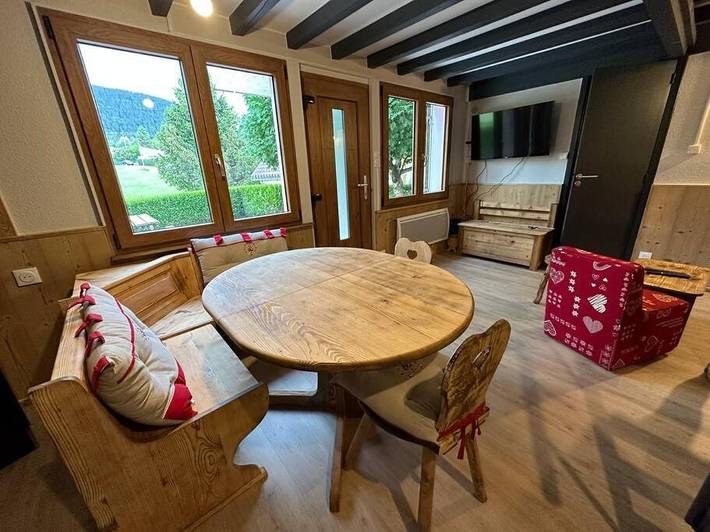 Gîte pour 7 personnes, avec vue et terrasse, animaux acceptés à Métabief - 4