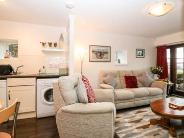 Log Cabin for 4 People in Aberdeenshire, Scotland, Photo 4