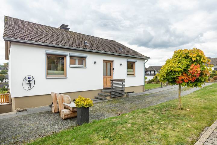 Maison de Vacances 'Am Scheidt' avec Terrasse Privée, Jardin Privé et Wi-Fi in Dreislar, Medebach