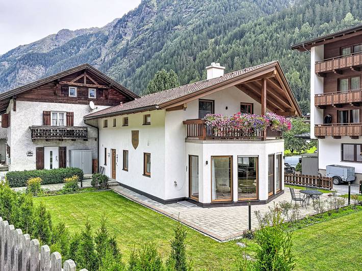 Chalet für 10 Personen, mit Balkon und Terrasse sowie Garten in Fiss