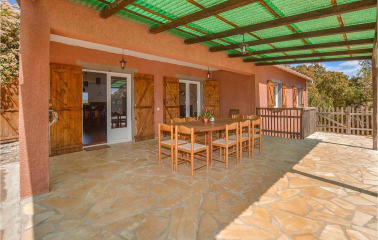 Location de vacances pour 12 personnes, avec piscine et jacuzzi, animaux acceptés à Canale-di-Verde - 2