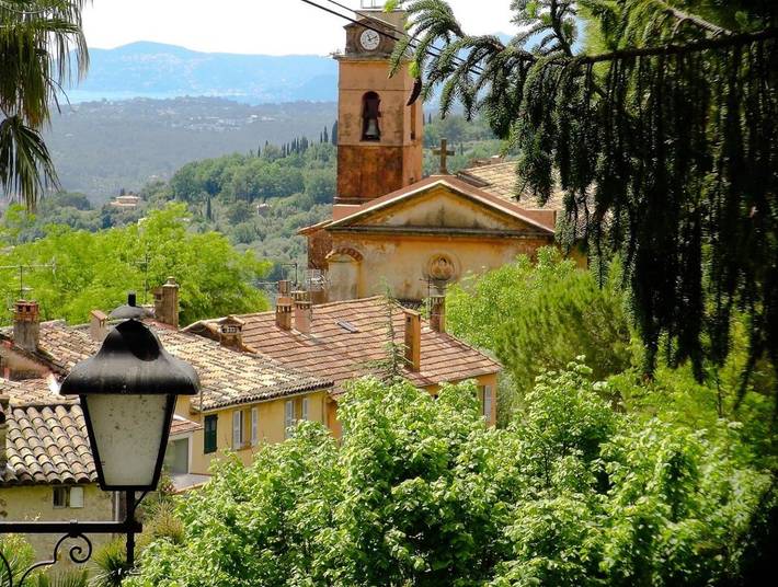 Location de vacances pour 3 personnes, avec balcon et vue à Grasse