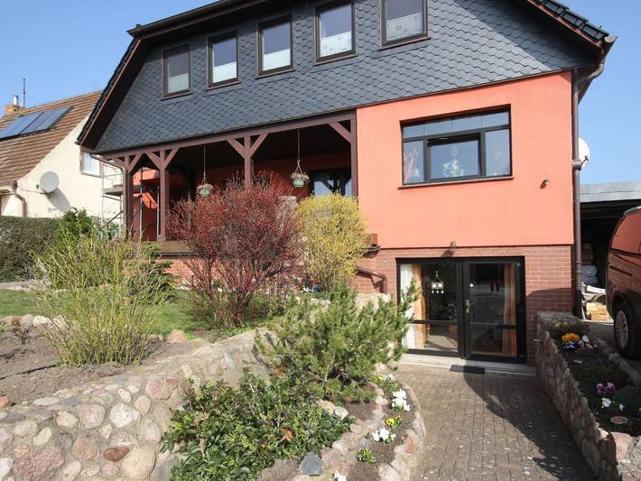 Ferienwohnung für 2 Personen, mit Terrasse und Garten in Ahrenshoop