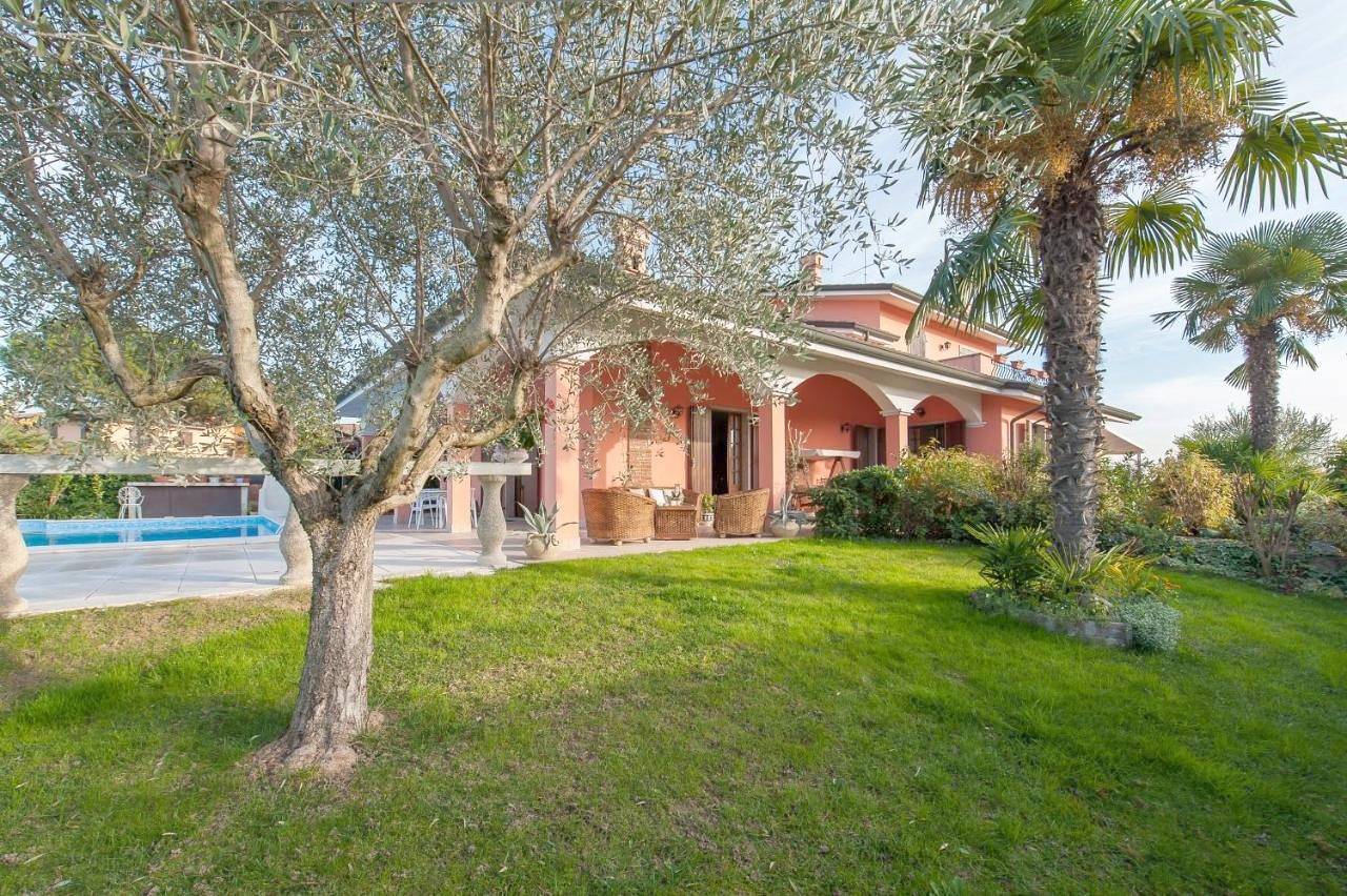 B&B Villa Gloriana in Sona, Gardasee-Berge