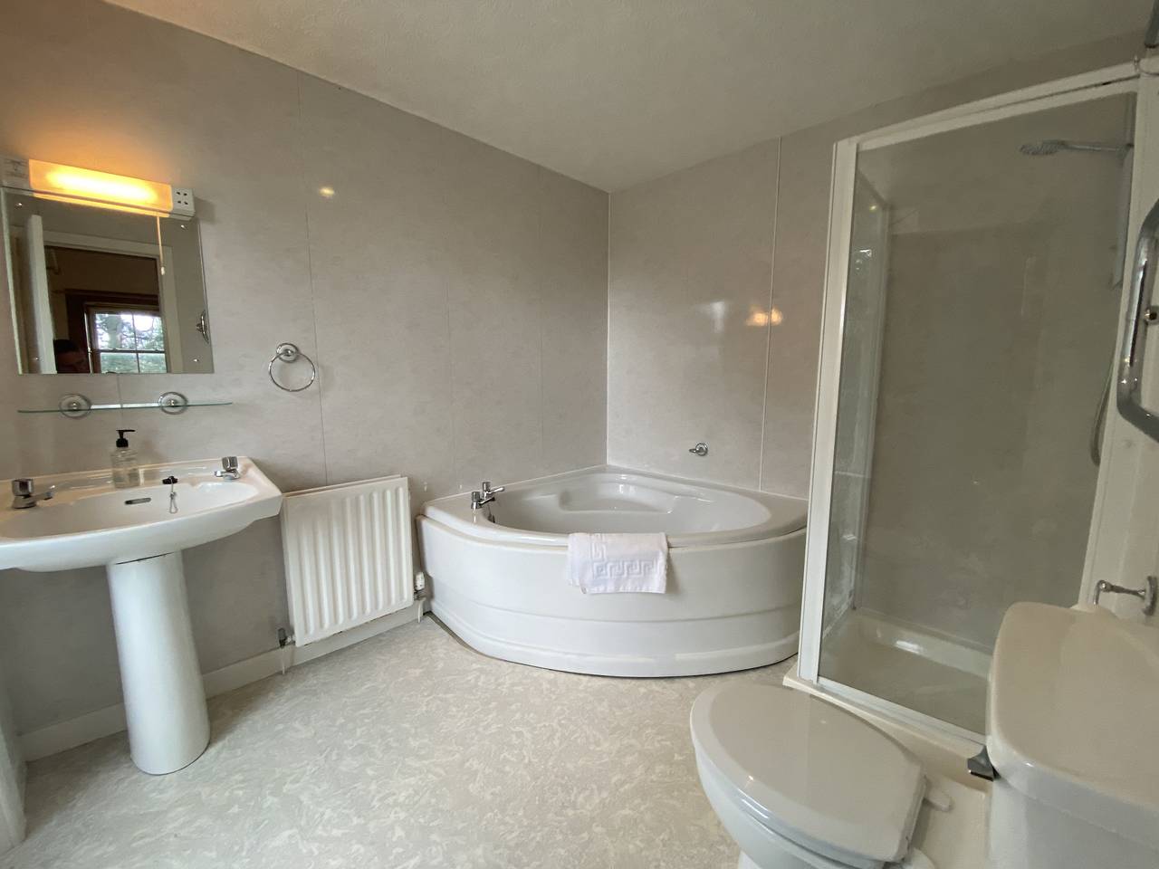 Ganze Ferienwohnung, Ferienwohnung für 2 Personen mit Garten in Kingussie, Highlands