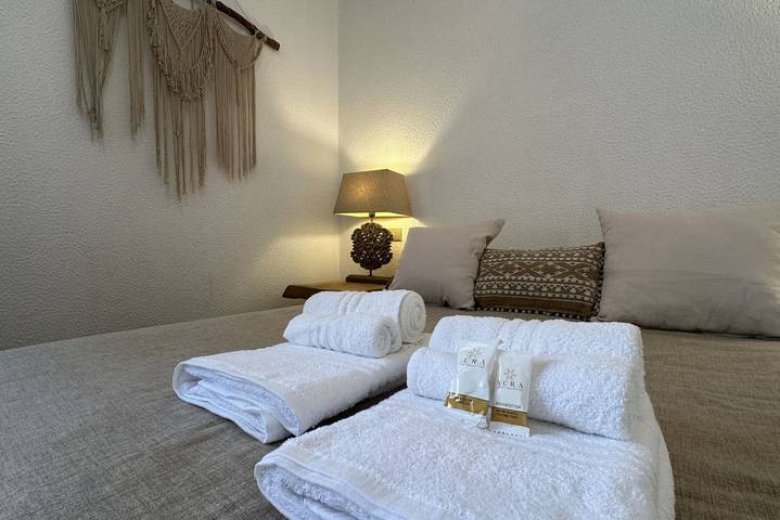 Appartamento intero, [Suite con Piscina] Free Garage • A/C • Smart Tv in Varazze (Città), Varazze