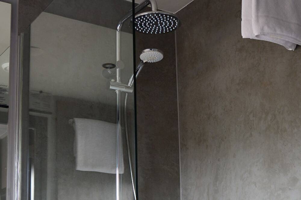 Stylish Haven w/Free Breakfast & Parking | Nature & Beach Vibes, Local Landmarks in Wassenaar, Stadsgewest Haaglanden