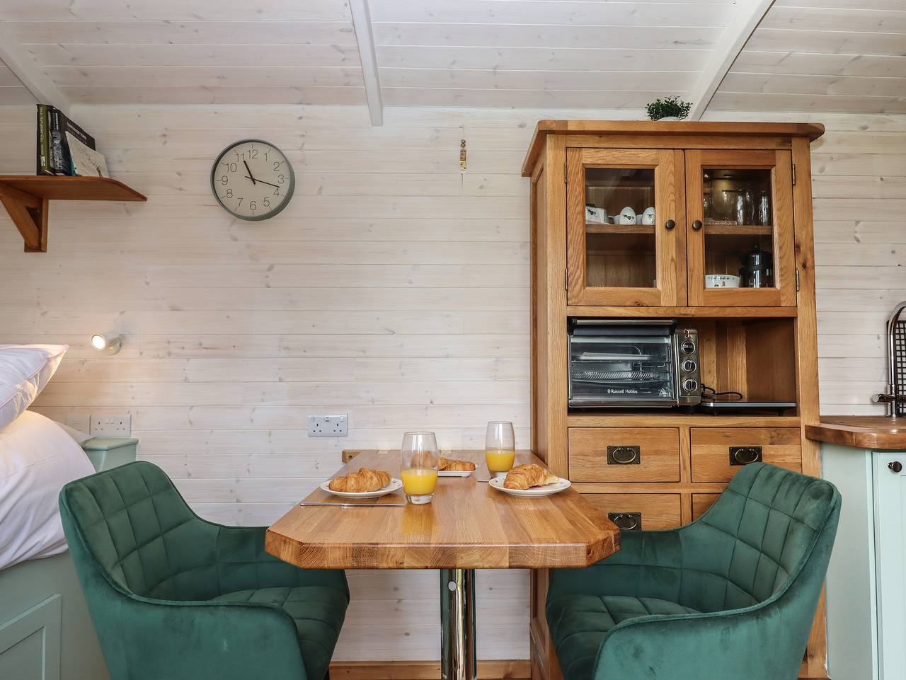 Lottie's Hut in Sampford Courtney, Dartmoor