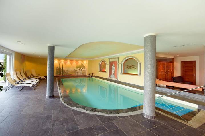 Ferienhaus für 2 Personen, mit Balkon und Terrasse sowie Garten und Pool im Dorf Tirol - 2