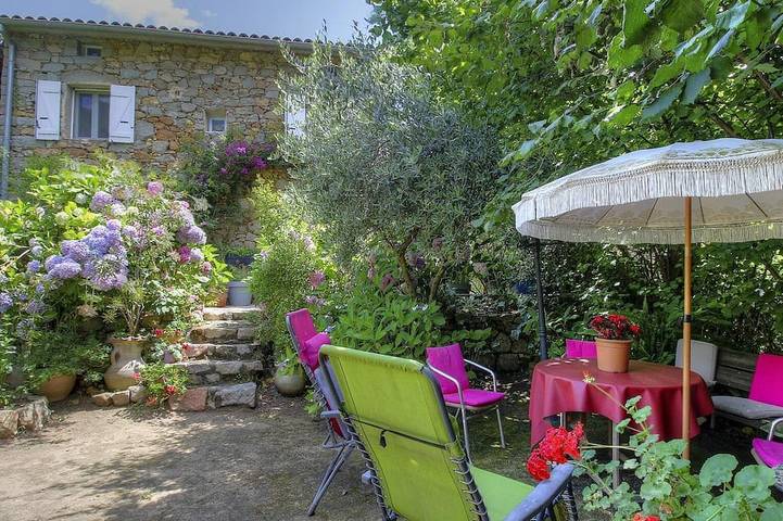 Location de vacances pour 2 personnes, avec Terrasse et Jardin à Valle-di-Mezzana