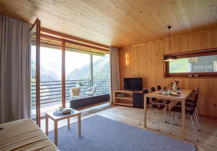 Vakantiewoning voor 6 personen, with Balkon and Terras as well as Uitzicht in Warth