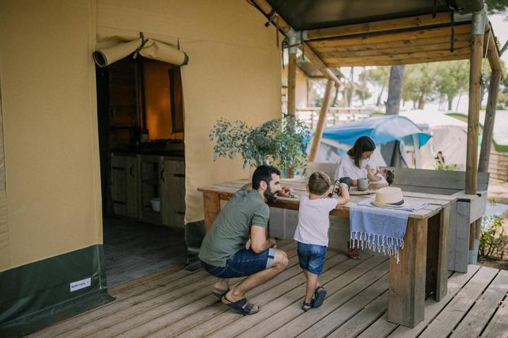 Camping pour 5 personnes, avec jardin ainsi que piscine et bassin pour enfant à Lloret de Mar - 3