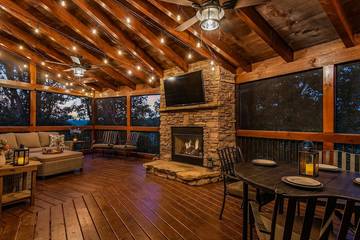 Cottage for 35 Guests in Pigeon Forge, Sevier County, Picture 3