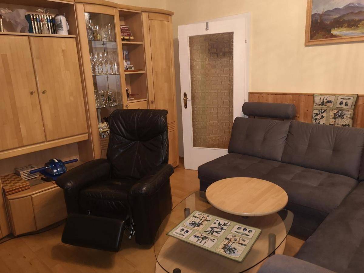 Cały apartament, One-Bedroom Apartment with Terrace in Gmunden, Bezirk Gmunden