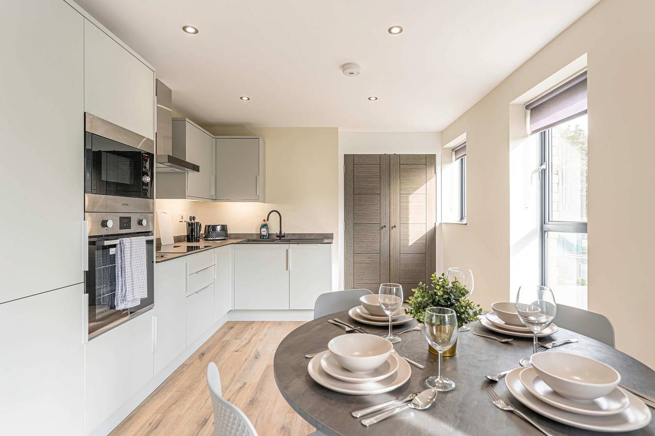 Entire apartment, Maple Apartments - Modern 2 Bed Apartment in Derby in Derby, East Midlands